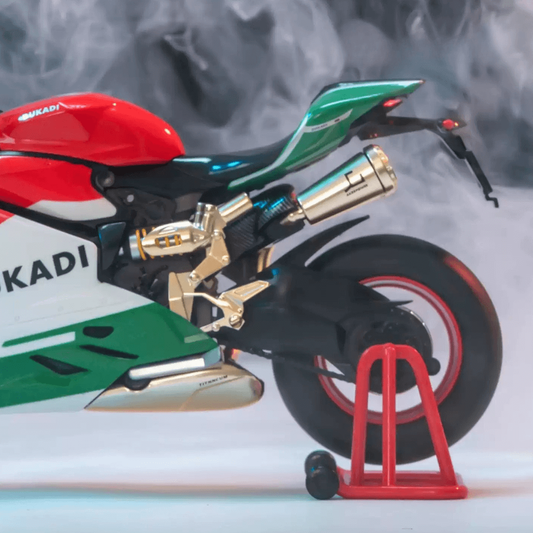 Kawasaki H2R 1:6 收藏級重機互動模型
